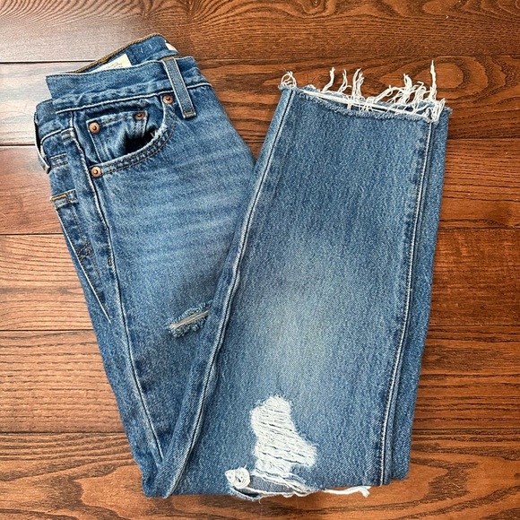 Levi’s Wedgie Denim Jeans - Picture 6 of 6